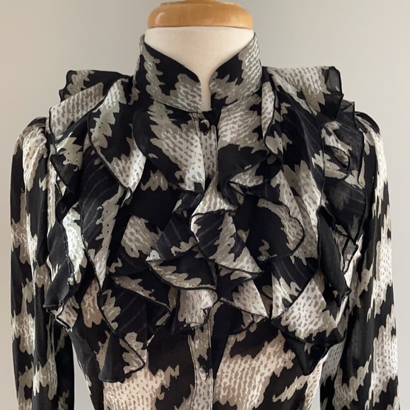 GO INTERNATIONAL | ABSTRACT HOUNDSTOOTH BLOUSE - Picture 3 of 8